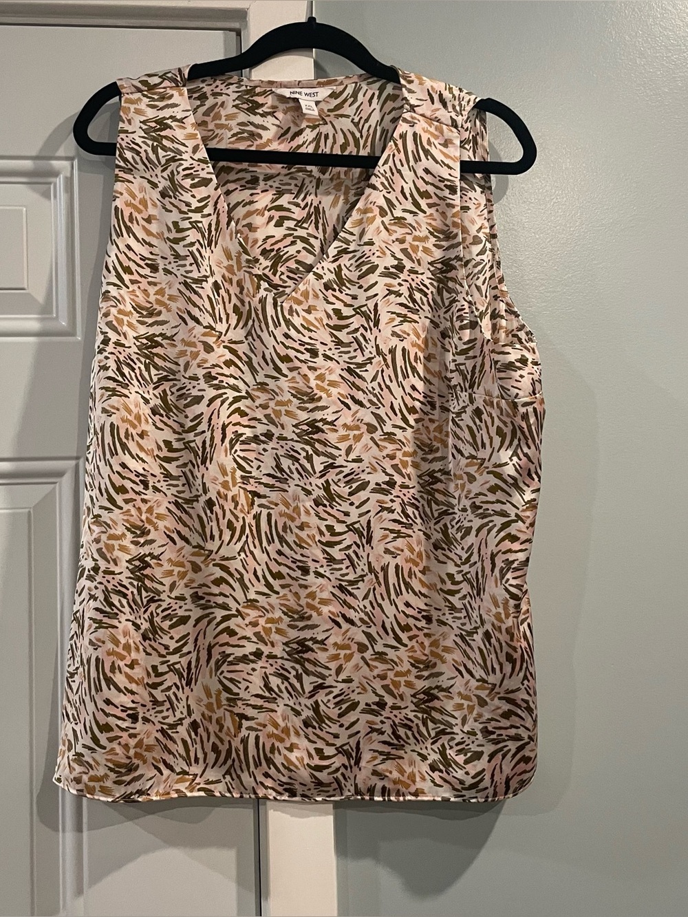 Nine West Sleeveless V-Neck Top Size XXL